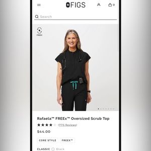 Rafaela™ FREEx™ Oversized Scrub Top